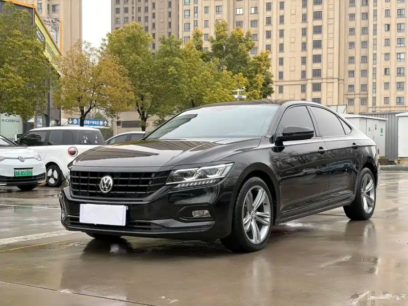 Volkswagen Volkswagen Passat 2019 380TSI Luxury