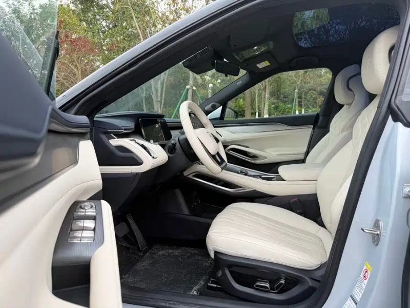 BYD BYD Song L EV 2024 662km Premium Edition