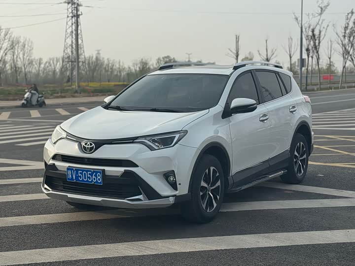 Toyota Toyota RAV4 2019 2.0L CVT 2WD Fashion Edition China VI