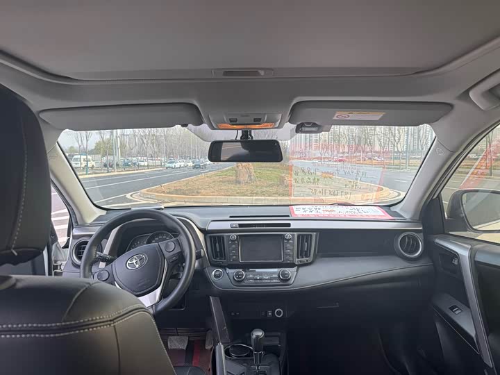 Toyota Toyota RAV4 2019 2.0L CVT 2WD Fashion Edition China VI