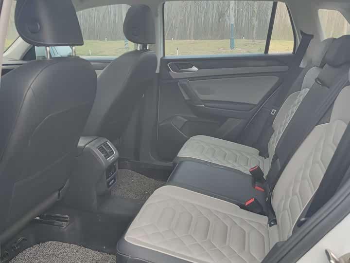 Volkswagen Tayron 2023 300TSI 2WD Luxury Plus Advanced edition