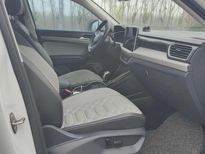 Volkswagen Tayron 2023 300TSI 2WD Luxury Plus Advanced edition