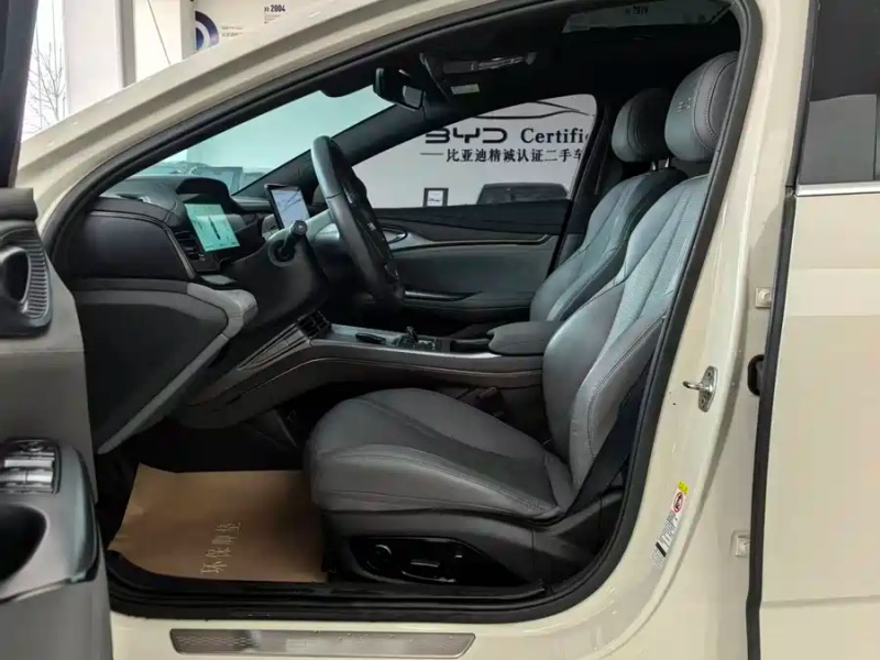 BYD BYD Seal 2024 Honor Edition DM-i 1.5L 121km Luxury Model