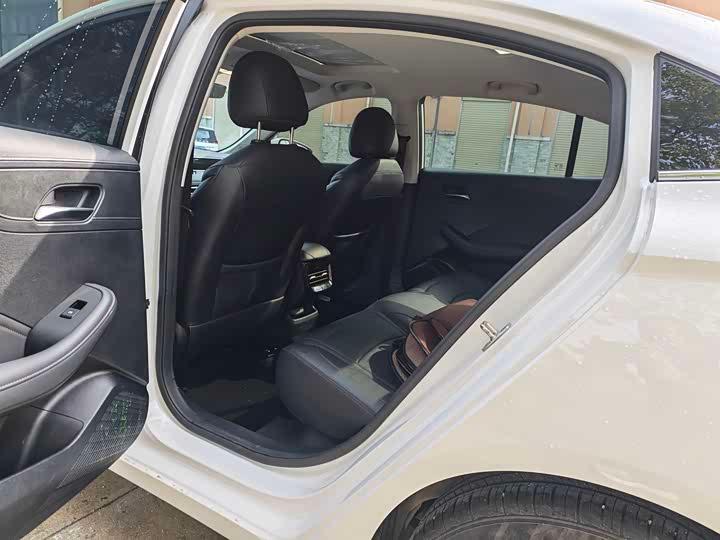 Roewe Roewe i5 2023 1.5L CVT Luxury Edition