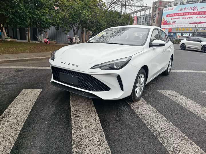Roewe Roewe i5 2025 1.5L Manual Comfort Edition