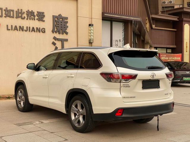 Toyota 2015 Highlander 2.0T AWD Luxury 7-seater