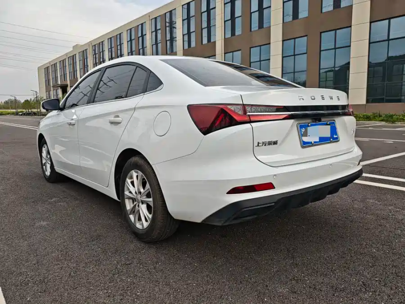 Roewe 2026 Roewe i5 1.5L CVT Executive Edition