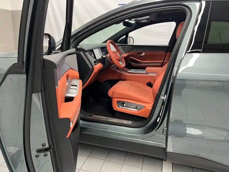 BYD BYD Tang L 2025 DM 175KM Drone Edition