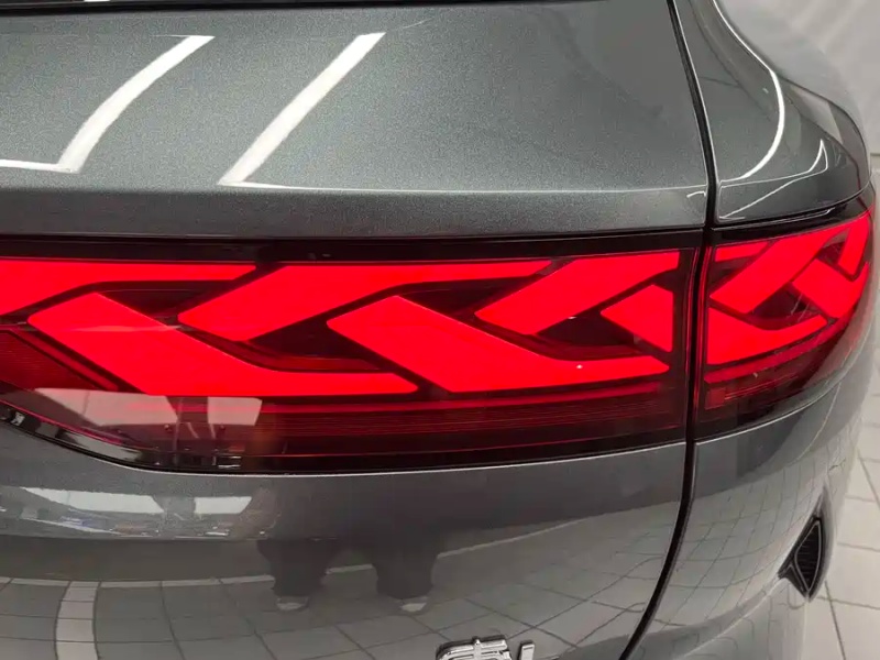 BYD BYD Tang L 2025 DM 175KM Drone Edition