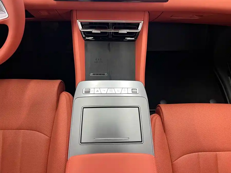 BYD BYD Tang L 2025 DM 175KM Drone Edition