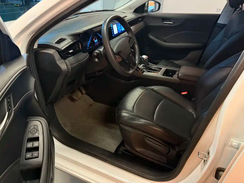 Roewe Roewe i5 2024 1.5L CVT Premium Edition