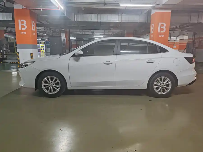 Roewe Roewe i5 2024 1.5L CVT Premium Edition