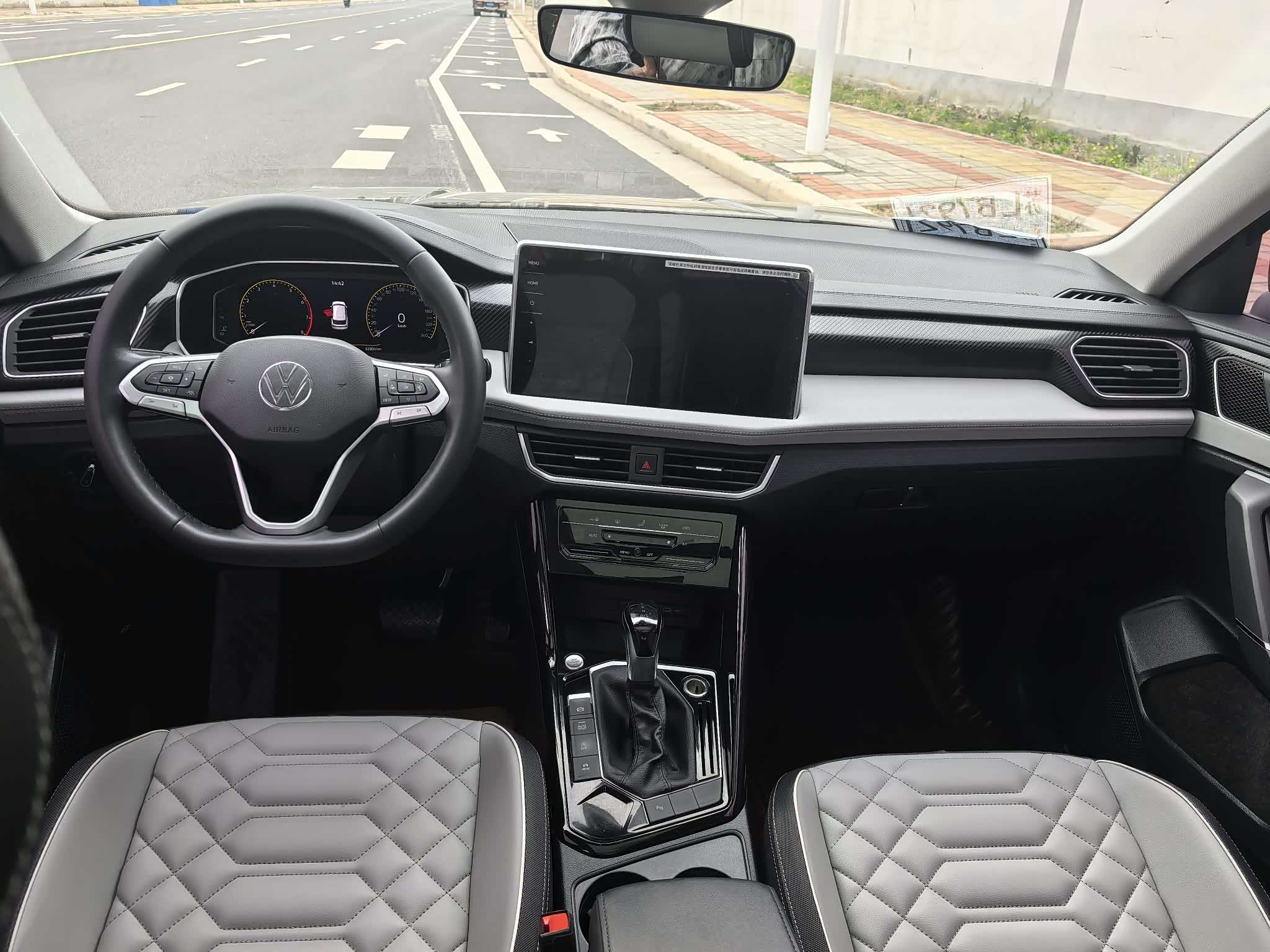 Volkswagen Volkswagen Tayron 2023 280TSI 2WD Luxury Plus Advanced