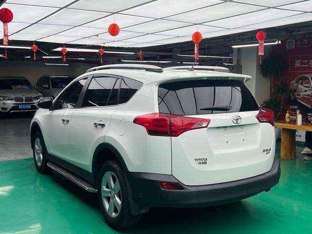 Toyota 2013 Toyota RAV4 2.5L Automatic 4WD Elite Edition, 140,000 km