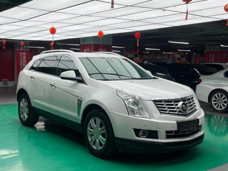 Cadillac 2014 Cadillac SRX 3.0L Elite, 140,000 km