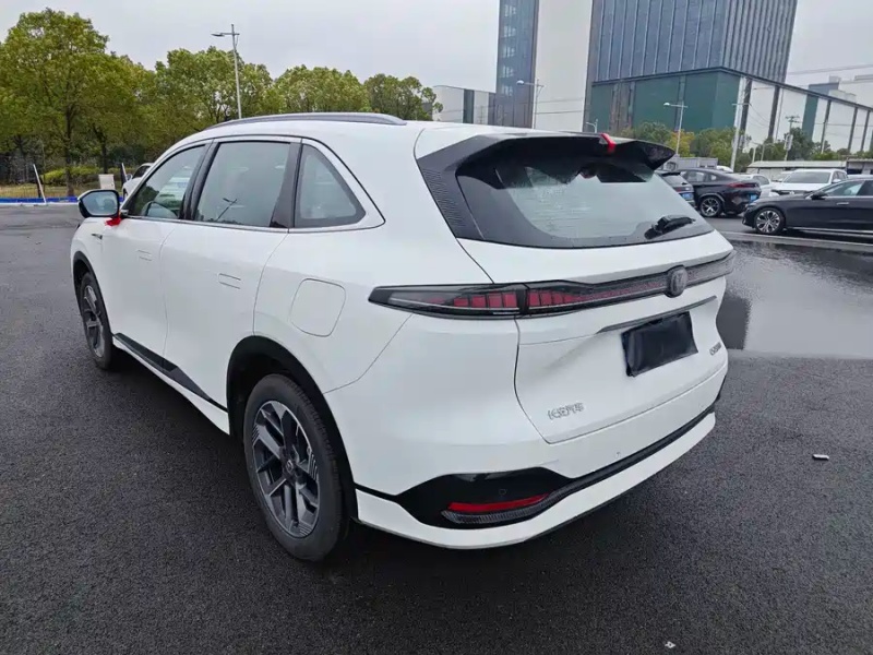 Changan Changan CS75PLUS 2026 Intelligent Champion Edition 1.5T New Blue Whale Intelligent Leading Edition