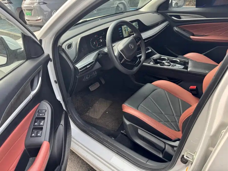 Changan Eado 2023 Enjoy Edition PLUS Blue Whale NE 1.4T GDI DCT Premium