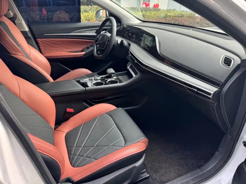 Changan Eado 2023 Enjoy Edition PLUS Blue Whale NE 1.4T GDI DCT Premium