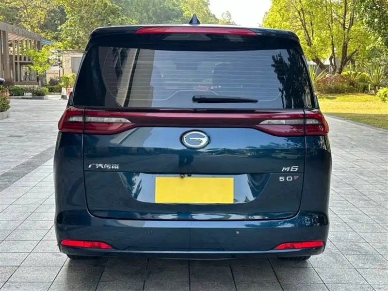 GAC Trumpchi GAC M6 2021 270T DCT Premium (7-seater)