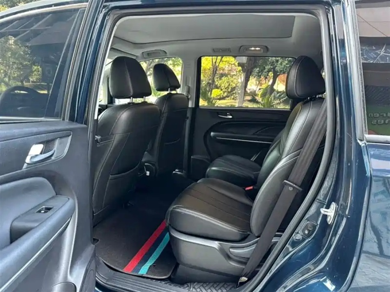 GAC Trumpchi GAC M6 2021 270T DCT Premium (7-seater)