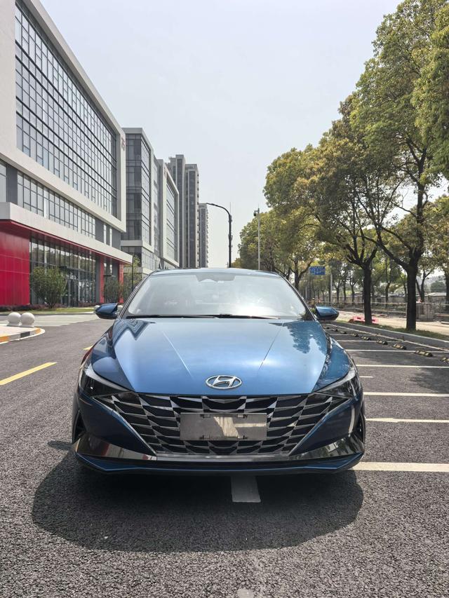 Hyundai Hyundai Elantra 2021 1.5L CVT TOP Flagship Edition
