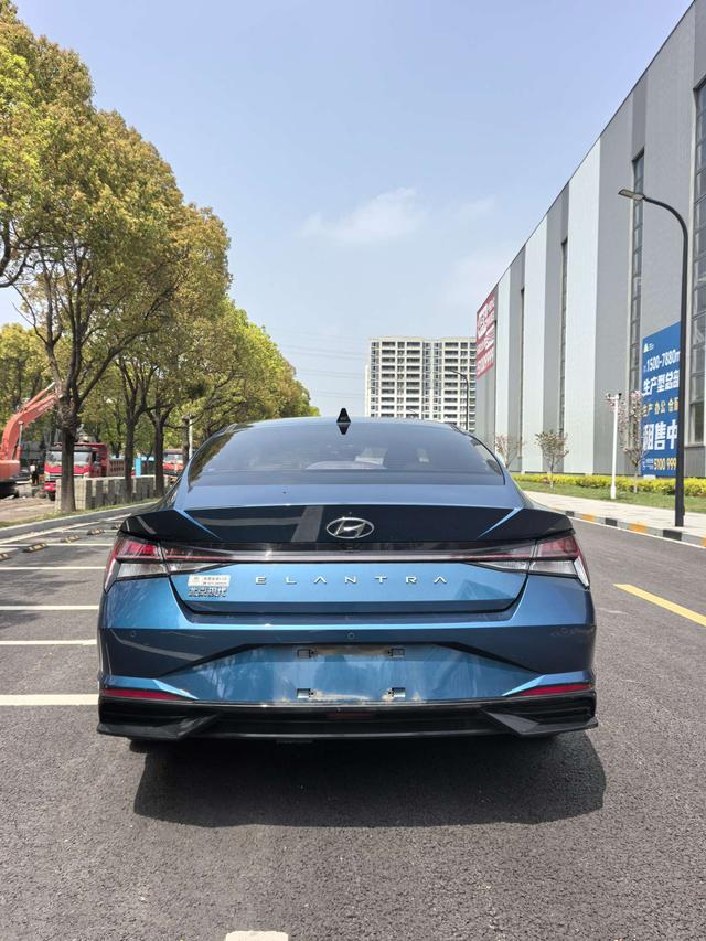 Hyundai Hyundai Elantra 2021 1.5L CVT TOP Flagship Edition