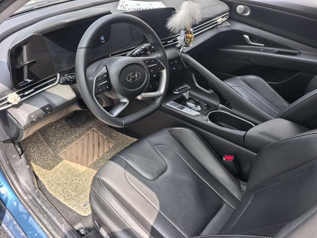 Hyundai Hyundai Elantra 2021 1.5L CVT TOP Flagship Edition