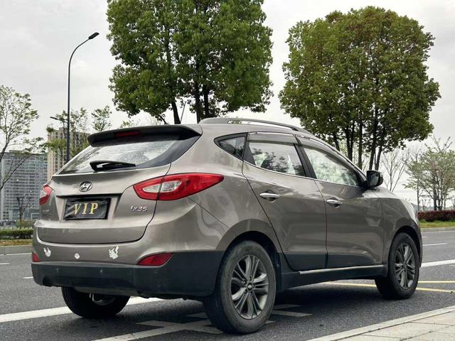 Hyundai Hyundai ix35 2015 2.0L Automatic 2WD Smart Model (National IV Emission Standard)