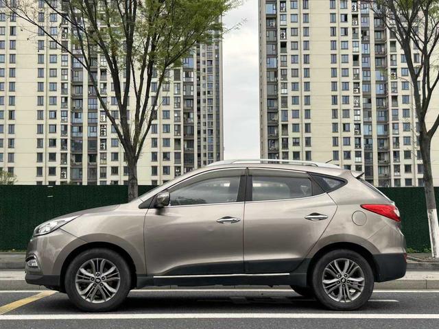 Hyundai Hyundai ix35 2015 2.0L Automatic 2WD Smart Model (National IV Emission Standard)