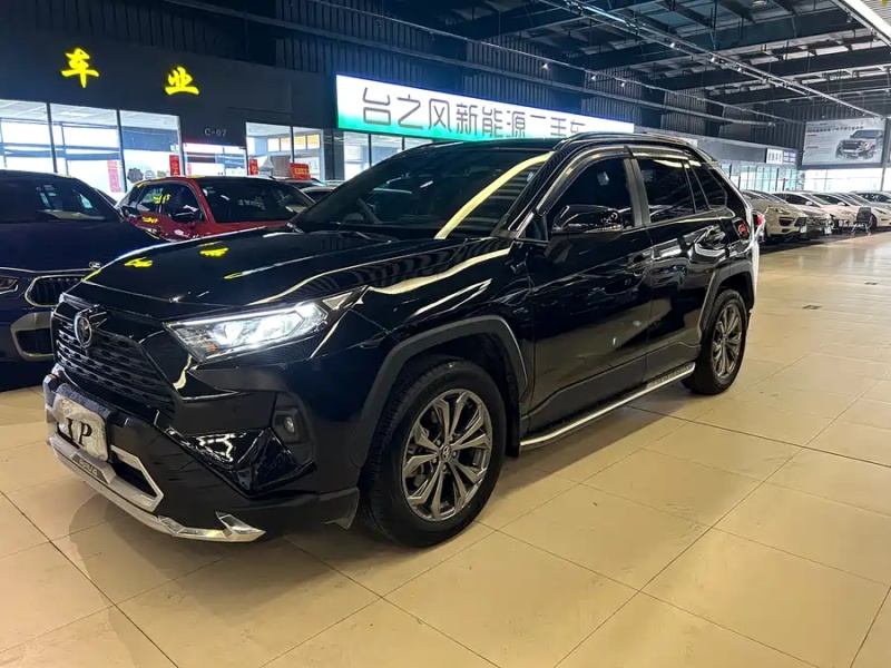 Toyota RAV4 2024 2.0L CVT 2WD Sport Edition