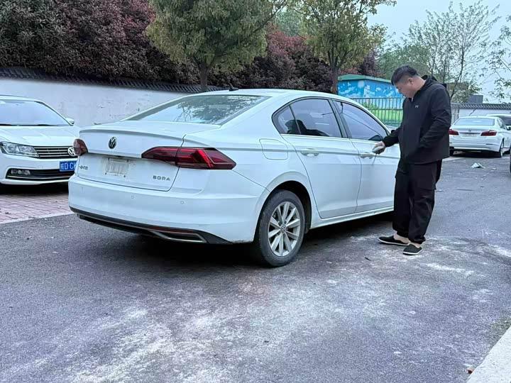 Volkswagen Volkswagen Bora 2021 1.5L AT Fashion Smart Connected edition