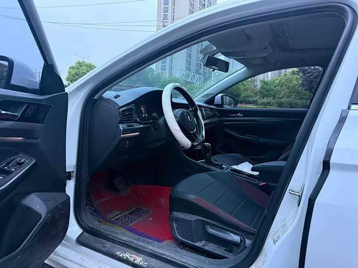 Volkswagen Volkswagen Bora 2021 1.5L AT Fashion Smart Connected edition