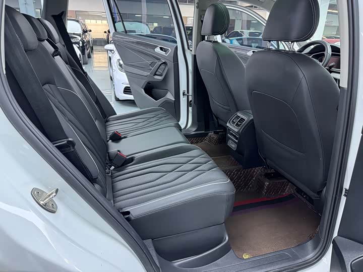 Volkswagen Volkswagen Tiguan L 2023 300TSI 2WD Comfort edition