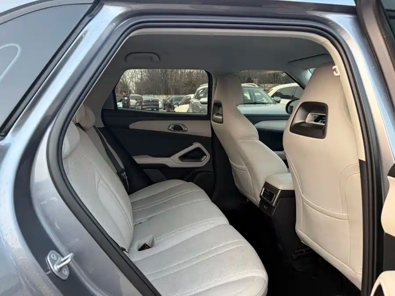 BYD BYD Yuan UP 2025 Smart Driving Edition 401KM Leading Model
