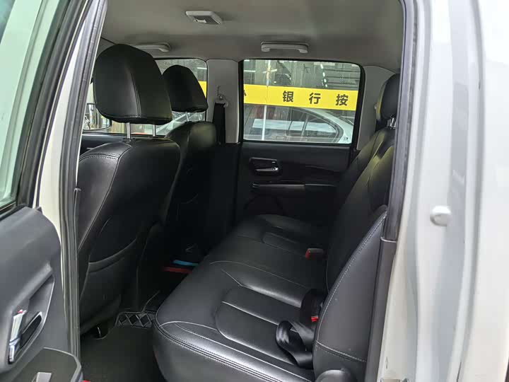 Great Wall Great Wall Wingle 5 2017 2.4L European Edition Gasoline 2WD Elite Long Bed edition