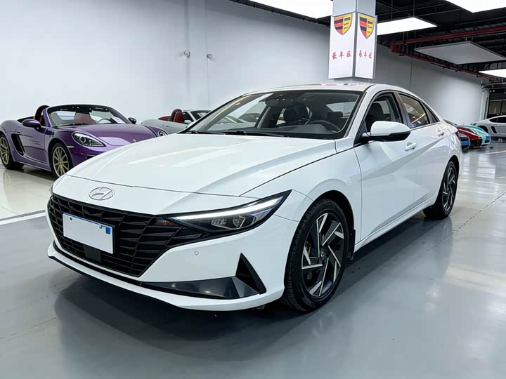 Hyundai Hyundai Elantra 2022 1.5L CVT LUX edition