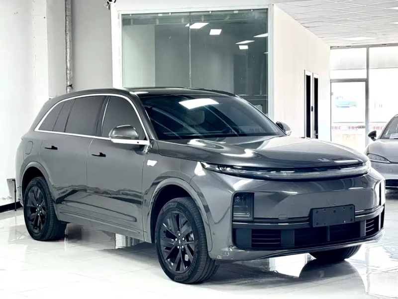 Li Auto Li L7 Pro (2023 model)