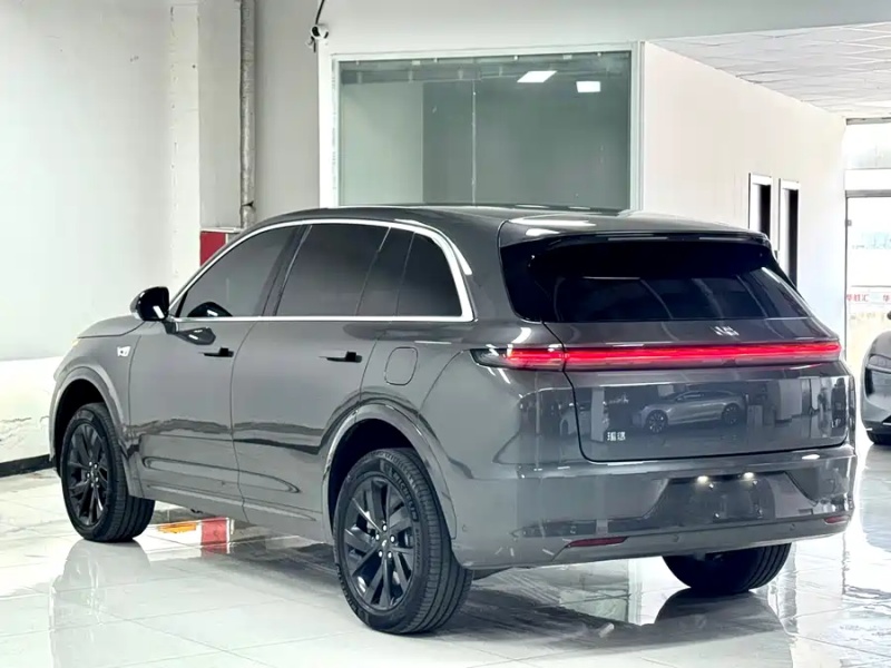 Li Auto Li L7 Pro (2023 model)