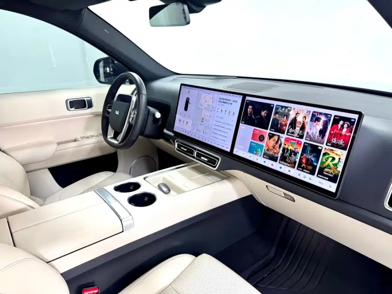 Li Auto Li L7 Pro (2023 model)