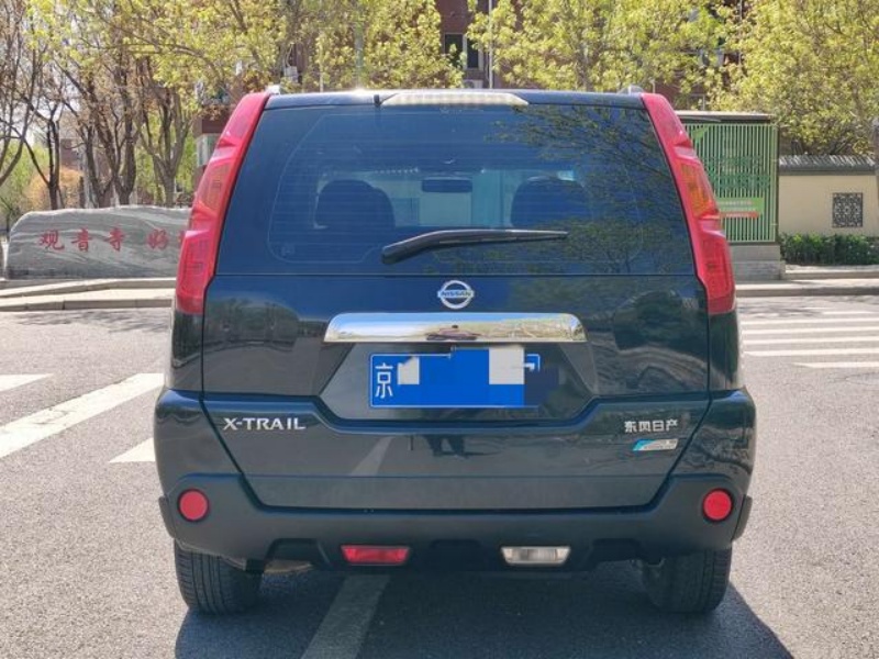 Nissan Nissan X-Trail 2010 2.5L CVT Luxury Edition 4WD, 120,000 km