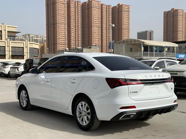 Roewe Roewe i5 2023 1.5L CVT Luxury Edition