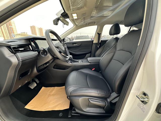 Roewe Roewe i5 2023 1.5L CVT Luxury Edition