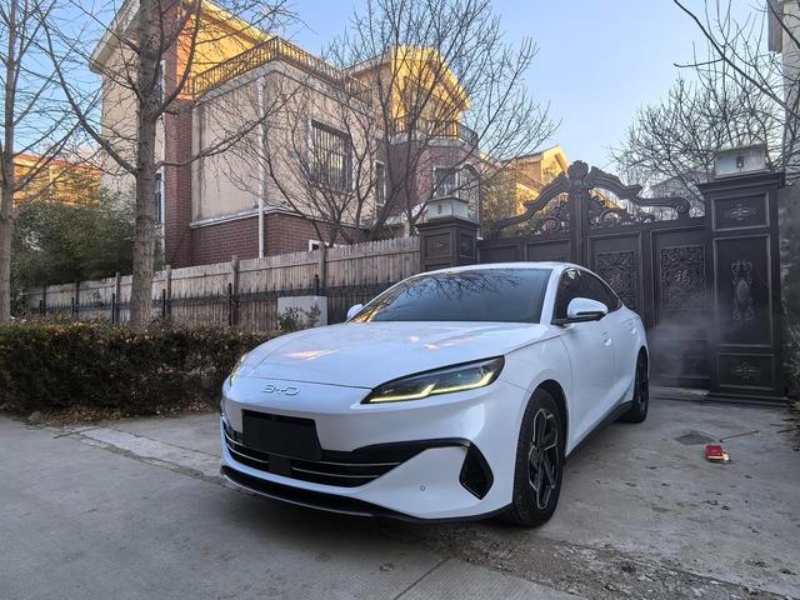 Mileage vs Model Year: How to Evaluate Used Cars from China for Export