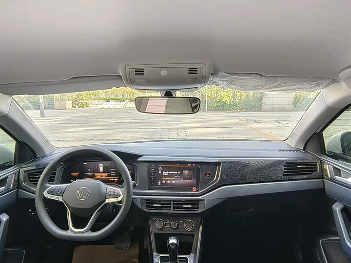 Volkswagen Volkswagen Lavida XR 1.5L Automatic New Yi edition