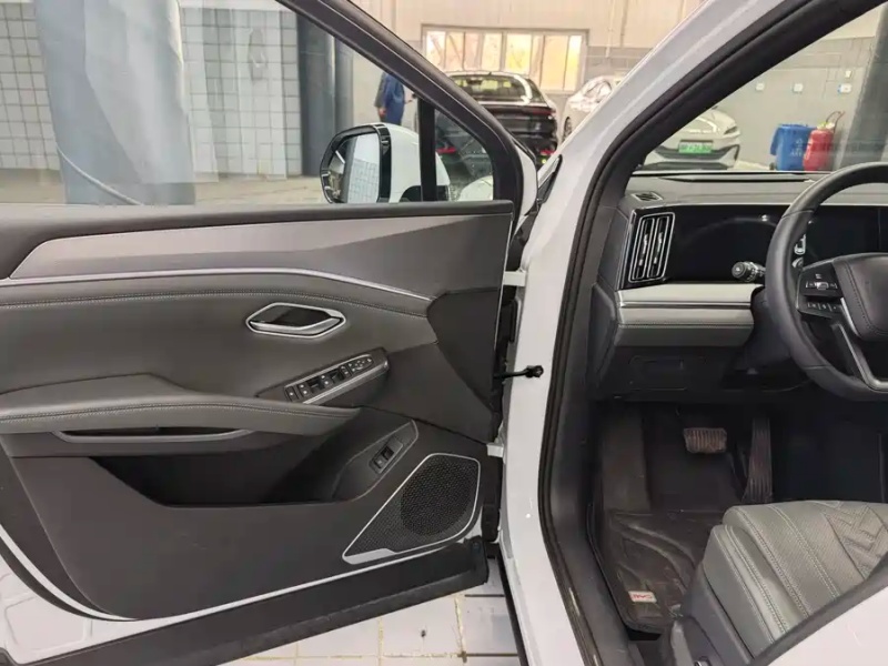 BYD BYD Song L DM-i 2025 Intelligent Driving Edition 160km Beyond Edition