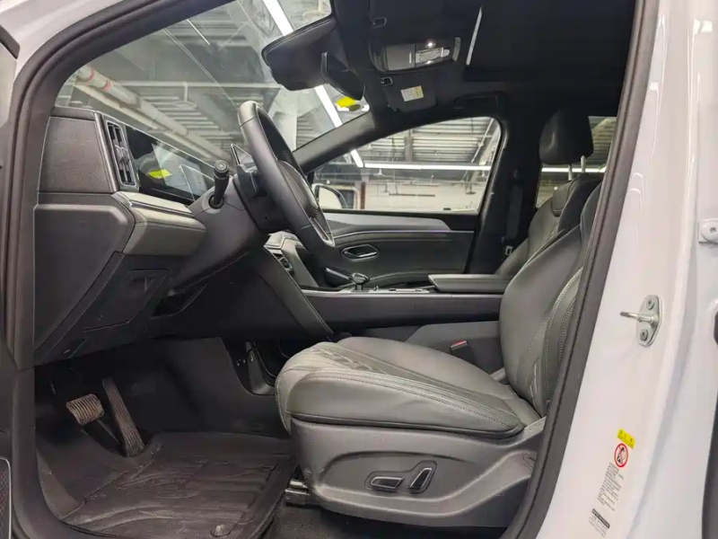 BYD BYD Song L DM-i 2025 Intelligent Driving Edition 160km Beyond Edition