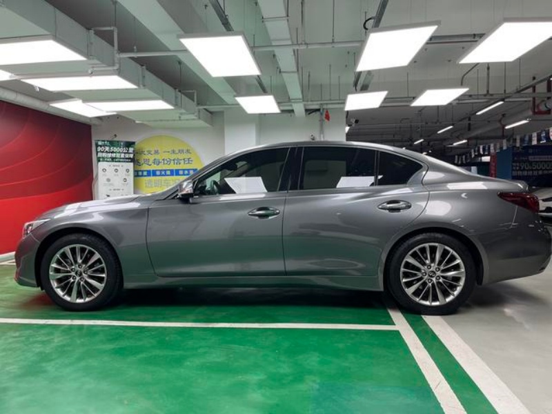 Infiniti Infiniti Q50L 2018 2.0T Luxury Edition (China VI emission standard) 79,500 km