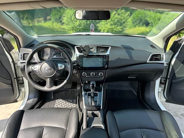 Nissan Nissan Sylphy 2019 1.6XV CVT Intelligent Connect Premium edition