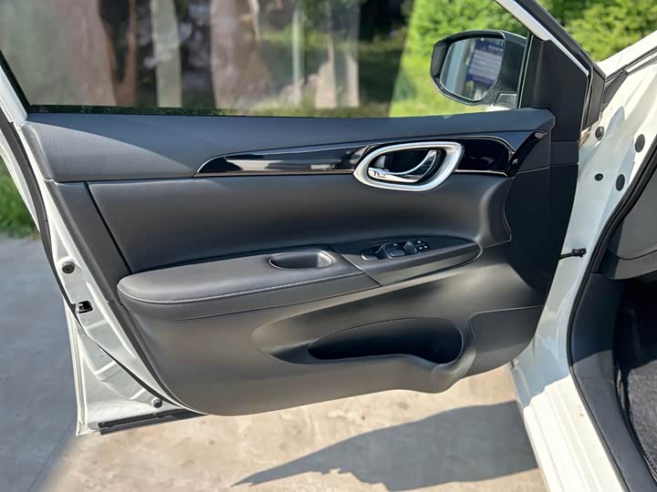 Nissan Nissan Sylphy 2019 1.6XV CVT Intelligent Connect Premium edition