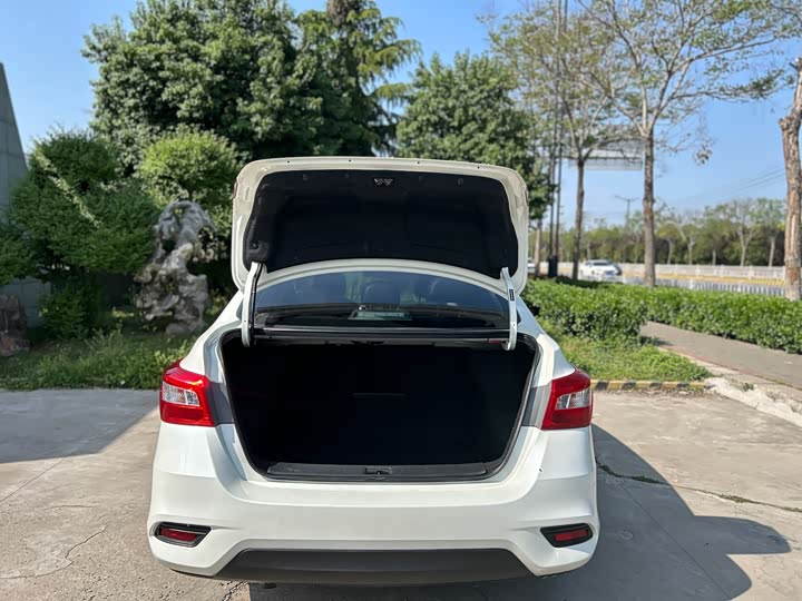 Nissan Nissan Sylphy 2019 1.6XV CVT Intelligent Connect Premium edition